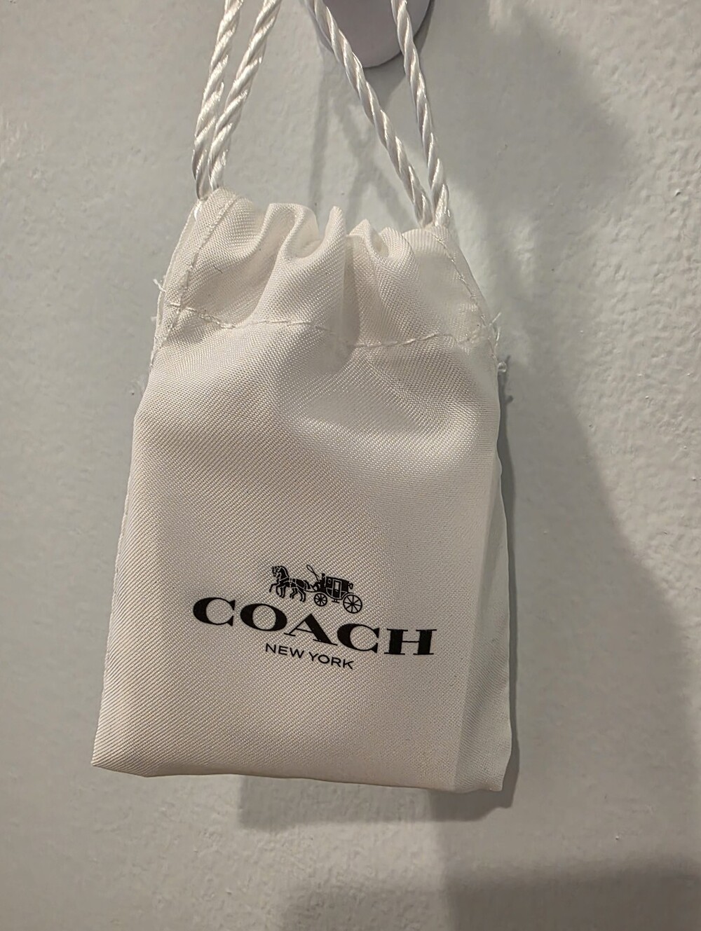 Coach Small Cherry Charm Nwt - Picture 4 of 7